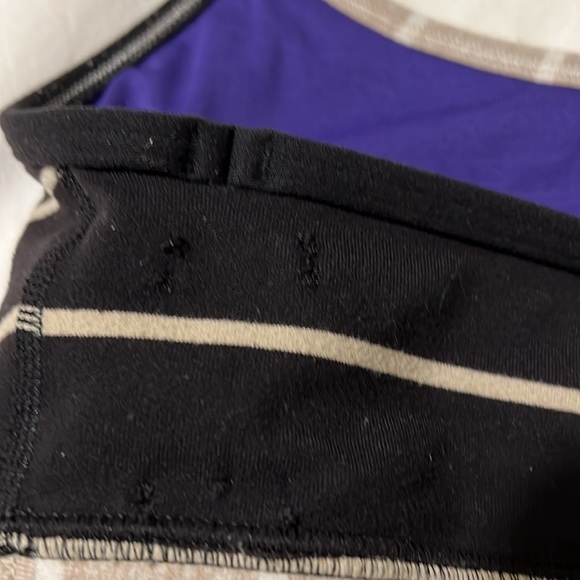 Adidas sport leggings and Lululemon sports bra combo - Picture 11 of 11